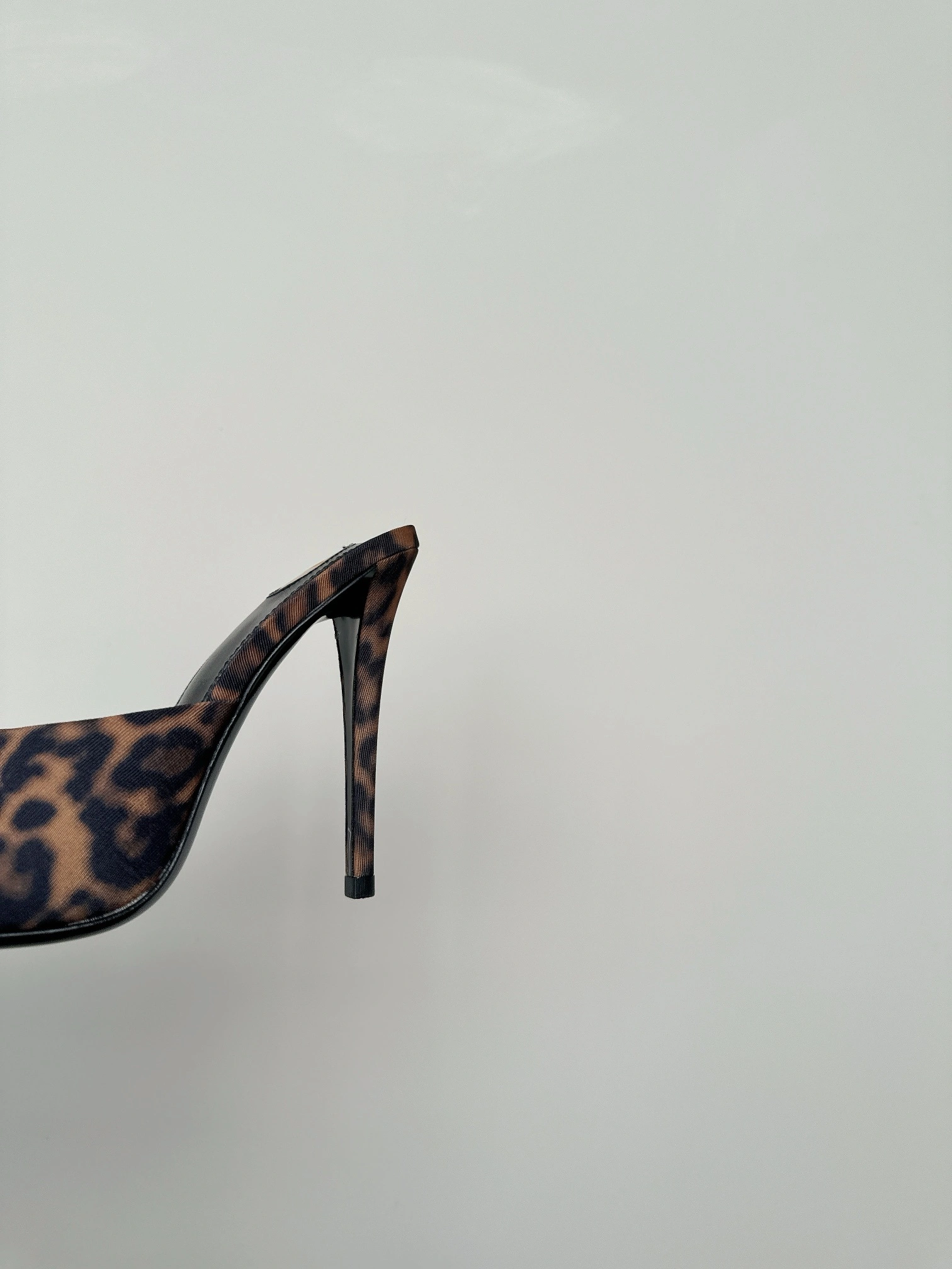 &COCO--- Yv5s 762966AAC4B2094 Heel height：10.5CM sheepskin item:D-X062E2026W